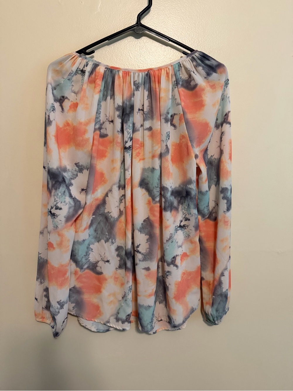 Karen Kane Tie-Dye Long-Sleeve Blouse in Coral, Gray & Mint - Picture 3 of 4
